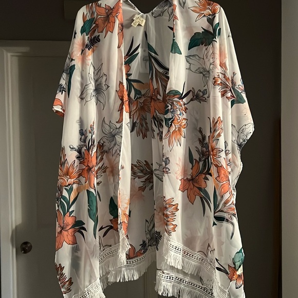 NWT JC Sunny Ladies’ Kimono - Picture 1 of 9